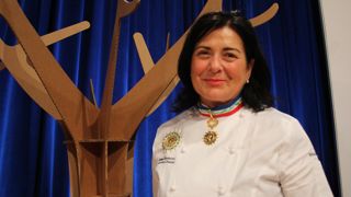 Anne-Elisabeth Carcano, chef cuisinier, membre de l'Académie culinaire de France. Anne-Elisabeth Carcano, chef cuisinier, membre de l'Académie culinaire de France.