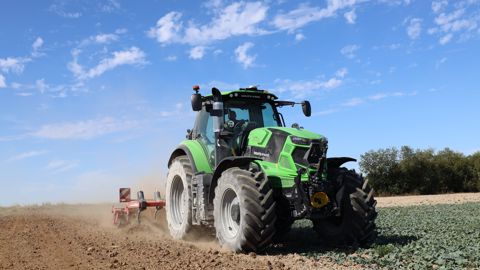 D'où provient la transmission du tracteur Deutz-Fahr 6210 TTV Warrior ? D'où provient la transmission du tracteur Deutz-Fahr 6210 TTV Warrior ?