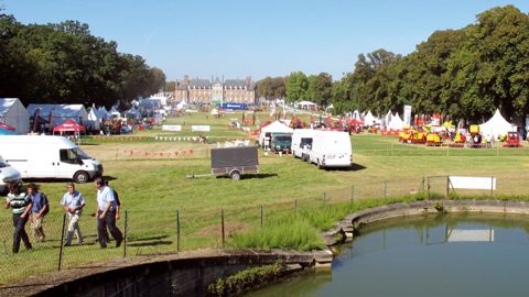 À l'occasion de Salonvert, le Lien horticole s'engage et propose deux pôles conseil consacrés aux arbres et aux arbustes, avec l'appui de spécialistes techniques de ces deux thématiques.