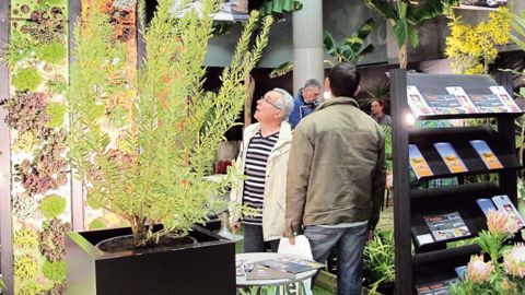 Le Salon du végétal 2013 ouvrira ses portes le 19 février au parc des expositions d'Angers. Cette vingt-huitième édition promet d'être « osée » dans l'objectif de contrer la morosité économique et de donner aux professionnels les moyens d'assurer leur avenir.