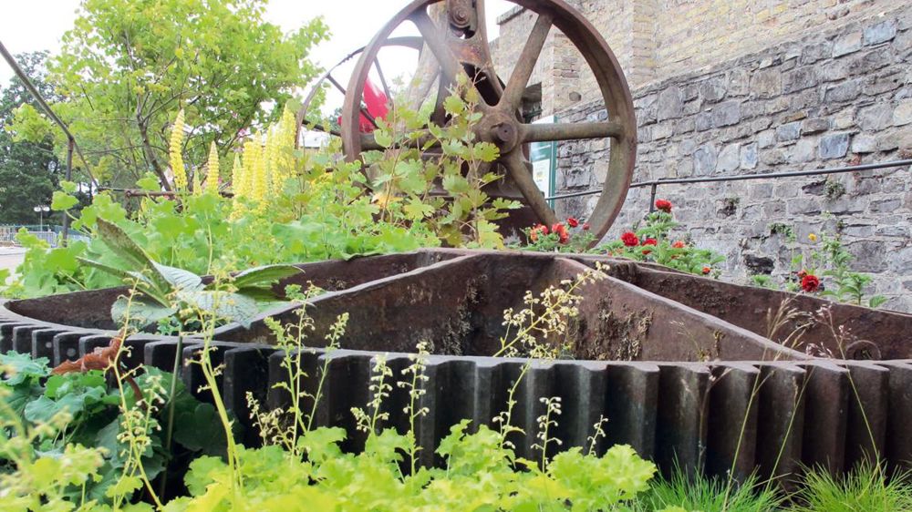 La filière compte de nombreux points forts. Les particuliers continuent d'investir dans leurs jardins via les entreprises du paysage, par exemple...PHOTO : PASCAL FAYOLLE