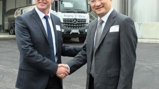 Le 13 juin 2015, Arnaud Fossey, président d'Isigny-Sainte-Mère, et le partenaire chinois Fei Luo, de Biostime, inauguraient les deux tours de séchage de 30 000 tonnes. Un incident technique a freiné le véritable lancement. Ce sera en 2016 avec 10 000 à 15 000 tonnes prévues. Le 13 juin 2015, Arnaud Fossey, président d'Isigny-Sainte-Mère, et le partenaire chinois Fei Luo, de Biostime, inauguraient les deux tours de séchage de 30 000 tonnes. Un incident technique a freiné le véritable lancement. Ce sera en 2016 avec 10 000 à 15 000 tonnes prévues.