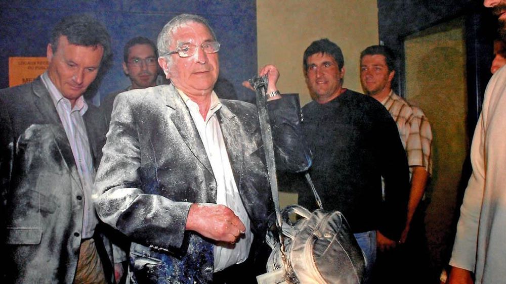 Claude Trevillot, directeur de l'approvisionnement chez Lactalis, a subi la colère des éleveurs aveyronnais. Le prix moyen qui s'annonce pour 2009 ne sera pas à la hauteur des espérances.©PHOTOPQR/LE MIDI LIBRE/YVES ESTIVALS