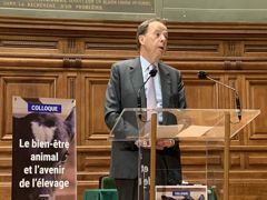 Louis Schweitzer, président de La Fondation Droit Animal, est favorable à un étiquetage des produits sur des niveaux de bien-être animal. Claire Hue Louis Schweitzer, président de La Fondation Droit Animal, est favorable à un étiquetage des produits sur des niveaux de bien-être animal. Claire Hue