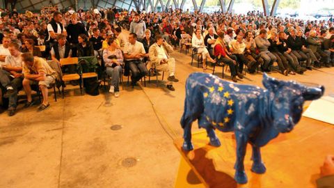 À Saint Hilaire-du-Harcouët (Manche), 1 500 personnes s'étaient déplacées.© PHOTOPQR/OUEST FRANCE/THOMAS BREGARDIS