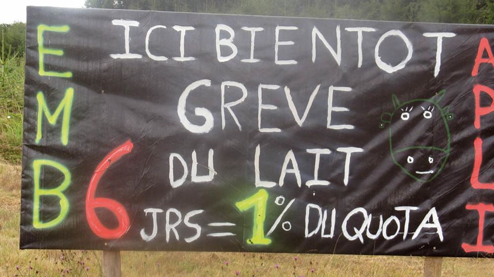 Les panneaux annonçant la grève ont fleuri dans plusieurs régions. Apli et OPL ont multiplié les réunions pour mobiliser les troupes.