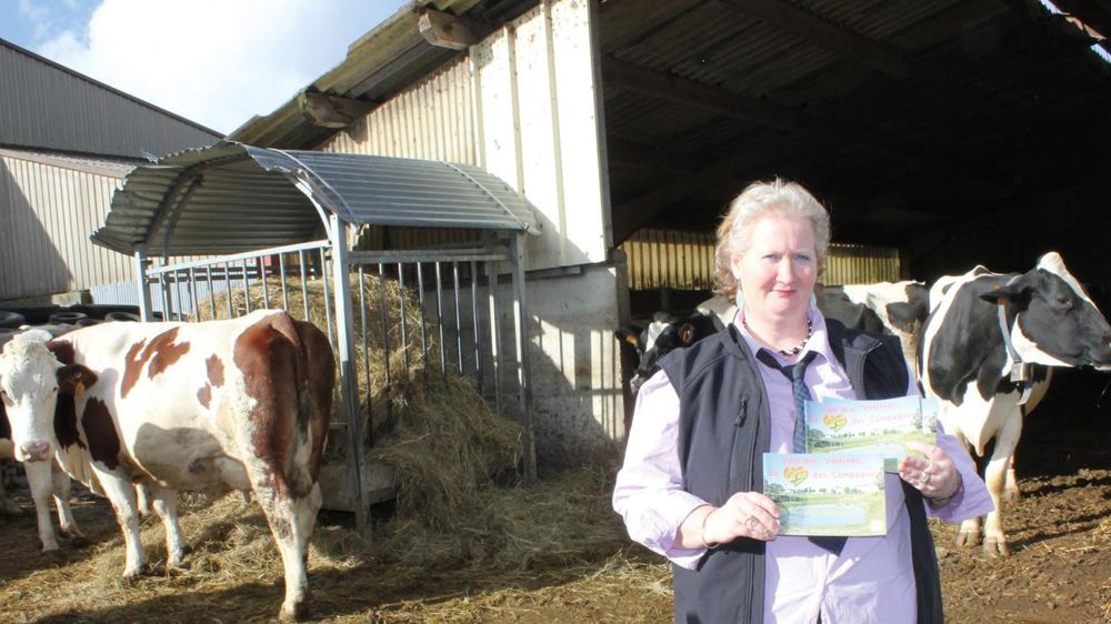 Catherine Didier : « Le livret constitue un bon outil de dialogue avec les non-agriculteurs ».© A.B.