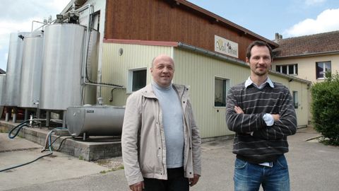 Étienne Paulin, président de la coopérative du Val Fleuri (à gauche) et Frédéric Brugger, directeur des deux sites Biodéal haut-saônois.© J.-M.V.
