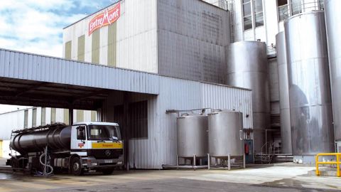 Sodiaal proposerait de capitaliser les 3,80 €/1 000 l initialement dédiés à l'effort de restructuration et versés à fonds perdus. L'Association des éleveurs bretons d'Entremont souhaite que cette option soit volontaire.