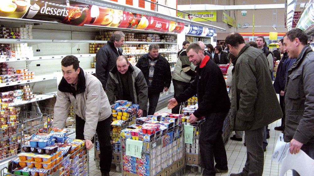 Les actions dans les linéaires visant les produits des trois groupes nationaux récalcitrants (Danone, Bongrain et 3A) ont donné un coup de pouce aux dernières discussions.