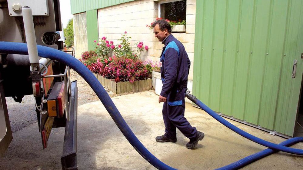 Les éleveurs qui livrent leur lait à l'usine Danone (Nord) et ceux livrant Novandie (Pas-de-Calais) ont organisé leur assemblée générale constitutive.© STÉPHANE LEITENBERGER
