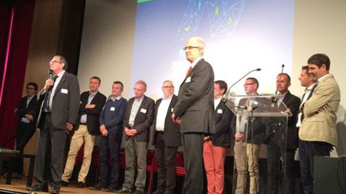 Le président de Négoce Ouest, Jean-Yves Moisdon, à droite, a salué le travail d'Yves Chandesris, son directeur, devant le conseil d'administration. © H. LAURANDEL Le président de Négoce Ouest, Jean-Yves Moisdon, à droite, a salué le travail d'Yves Chandesris, son directeur, devant le conseil d'administration. © H. LAURANDEL