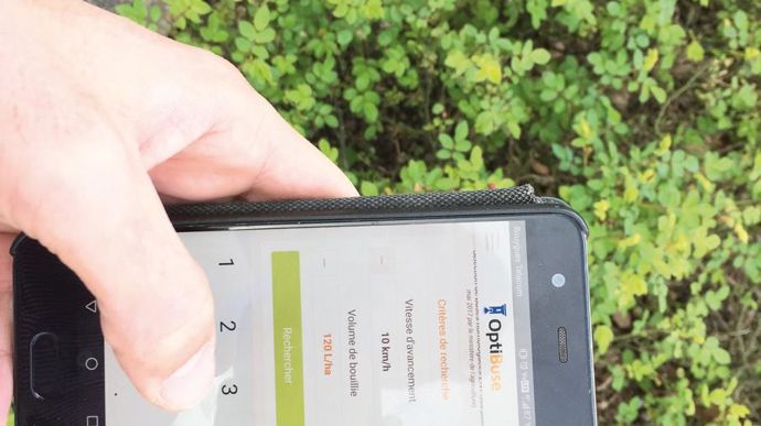 OptiBuse, application mobile téléchargeablesur l'App Store ou Google Play Store.