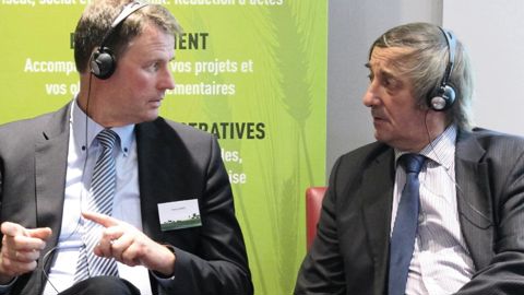 Heinz Korte (Allemagne) et Mansel Raymond (Grande-Bretagne) partagent une vision libérale de la production, à quelques nuances près. Le second veut moins d'exposition à la volatilité. « Pourquoi pas un prix fixe sur une partie des livraisons? »