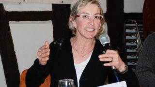 « Le système qui nous plaira sera celui qui permettra aux producteurs de changer de laiterie, qui créera une concurrence pour le lait entre les industriels », explique Véronique Le Flo'ch, présidente de l'OPL. « Le système qui nous plaira sera celui qui permettra aux producteurs de changer de laiterie, qui créera une concurrence pour le lait entre les industriels », explique Véronique Le Flo'ch, présidente de l'OPL.