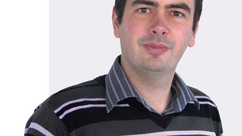 Mathieu Pacton est consultant-formateur à ODA (Offre et demande agricole). Cette société privée de conseil et de formation a été créée en 1997 par un agriculteur. Elle compte 58 collaborateurs répartis dans huit agences en France. 3 000 agriculteurs font appel à ses services et se réunissent mensuellement dans des clubs. ODA a pour ambition de se développer à l'étranger et possède déjà une agence en Angleterre et, dans quelques mois, une autre en Ukraine. Elle totalise un chiffre d'affaires annu