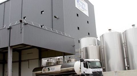 Les promesses de valorisation des productions de poudre de lait infantile dans les nouvelles tours de séchage sorties de terre en 2015, se sont concrétisées en 2017, ce qui incite la coopérative Isigny Sainte-Mère à continuer de se spécialiser dans cette voie. © A. DUFUMIER Les promesses de valorisation des productions de poudre de lait infantile dans les nouvelles tours de séchage sorties de terre en 2015, se sont concrétisées en 2017, ce qui incite la coopérative Isigny Sainte-Mère à continuer Les promesses de valorisation des productions de poudre de lait infantile dans les nouvelles tours de séchage sorties de terre en 2015, se sont concrétisées en 2017, ce qui incite la coopérative Isigny Sainte-Mère à continuer de se spécialiser dans cette voie. © A. DUFUMIER Les promesses de valorisation des productions de poudre de lait infantile dans les nouvelles tours de séchage sorties de terre en 2015, se sont concrétisées en 2017, ce qui incite la coopérative Isigny Sainte-Mère à continuer