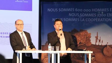 Pour Jean de Balathier (à gauche) et Patrice Dumas respectivement délégué régional et président de Coop de France ARA, « il convient d'expliquer à la société que nos entreprises et leurs adhérents sont en transition, soucieux de l'environnement, de la santé des consommateurs et du bien-être animal ». Pour Jean de Balathier (à gauche) et Patrice Dumas respectivement délégué régional et président de Coop de France ARA, « il convient d'expliquer à la société que nos entreprises et leurs adhérents s
