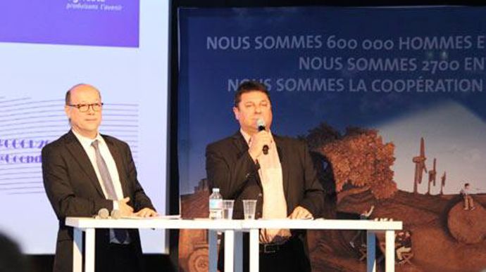 Pour Jean de Balathier (à gauche) et Patrice Dumas respectivement délégué régional et président de Coop de France ARA, « il convient d'expliquer à la société que nos entreprises et leurs adhérents sont en transition, soucieux de l'environnement, de la santé des consommateurs et du bien-être animal ». Pour Jean de Balathier (à gauche) et Patrice Dumas respectivement délégué régional et président de Coop de France ARA, « il convient d'expliquer à la société que nos entreprises et leurs adhérents s