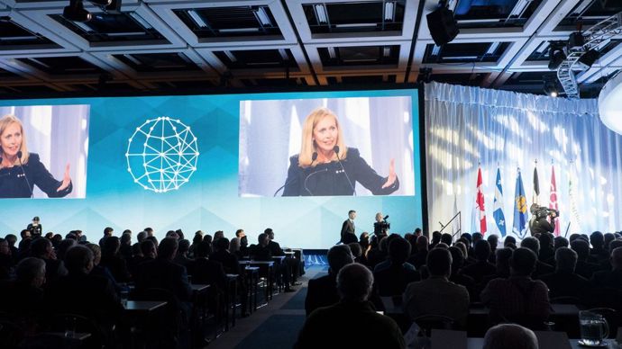 Monique F. Leroux, présidente et chef de la direction du Mouvement Desjardins, coprésidente du Sommet, lors de l'ouverture.N. MESLY