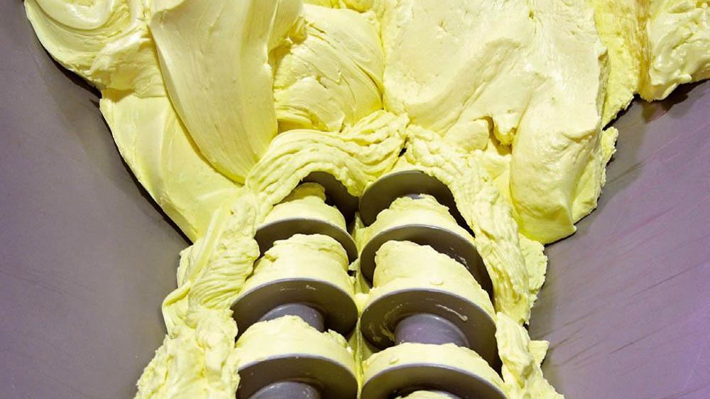 L'encaissement de 0,01 CHF linéaire et de 0,04 CHF selon le principe du responsable-payeur devrait rapporter 40 M de CHF pour alléger le marché.© THIERRY PASQUET