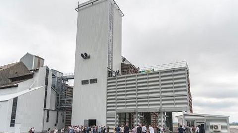 Le site de Flogny-la-Chapelle accueillera avant tout des productions à valeur ajoutée : blés meuniers, variétés pures, orges de brasserie, avoine nue, pois chiche et sarrasin. Le site de Flogny-la-Chapelle accueillera avant tout des productions à valeur ajoutée : blés meuniers, variétés pures, orges de brasserie, avoine nue, pois chiche et sarrasin.