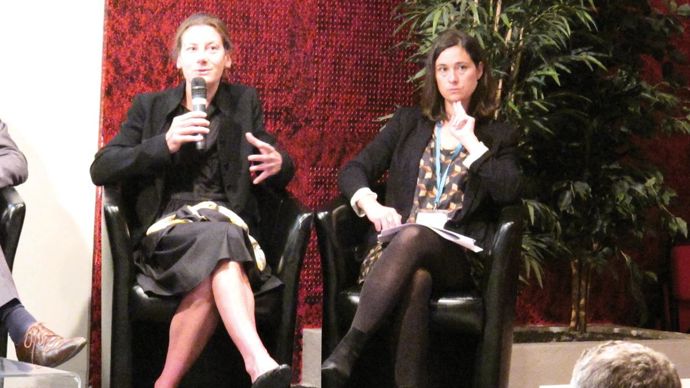 La distribution vise d'être prête au 1er janvier 2017, selon Stéphanie Tournoys (à gauche), à la FNA et Cécile Adda, chez Coop de France.M. COISNE