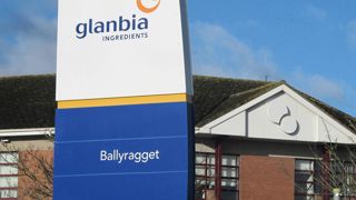 Le leader Glanbia démarre la collecte en février à un prix de base de 237,50 €/1 000 l, dont 9,50 € de soutien au prix. Le prix fixe du contrat qu'il propose est à 268 €. Moins intéressant qu'il ne paraît au premier abord. Le leader Glanbia démarre la collecte en février à un prix de base de 237,50 €/1 000 l, dont 9,50 € de soutien au prix. Le prix fixe du contrat qu'il propose est à 268 €. Moins intéressant qu'il ne paraît au premier abord.