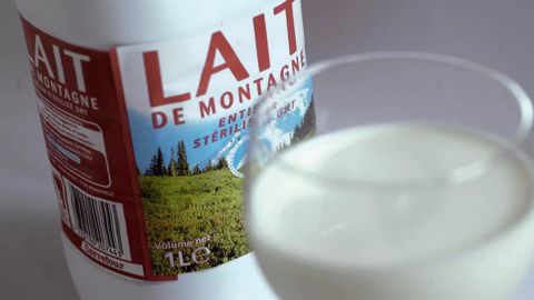 Le schéma proposé doit permettre aux éleveurs d'entrer dans un partenariat avec les autres acteurs de la filière. Ils seront détenteurs de l'appellation Montagne© JEAN-PIERRE AMET