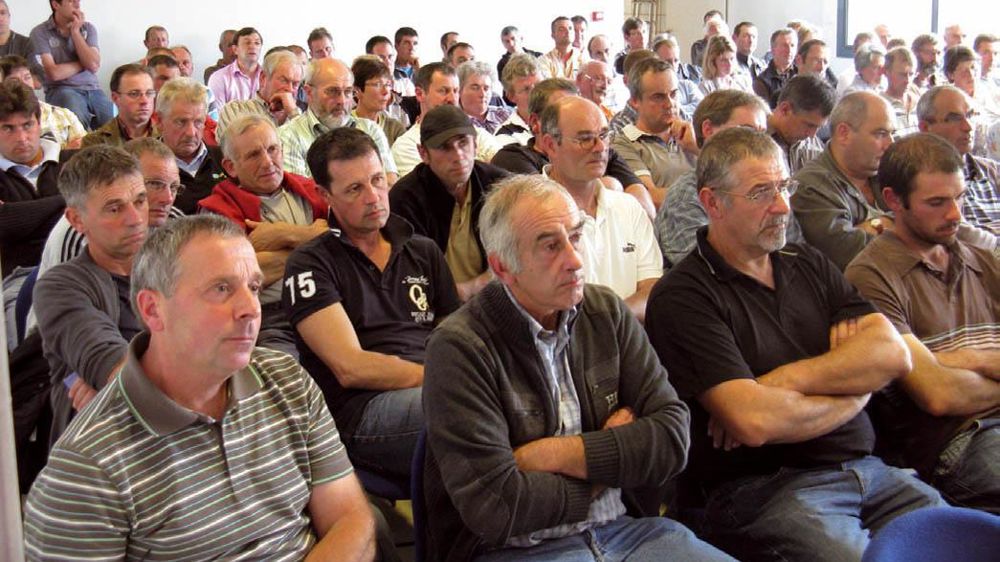 Le travail d'organisation des producteurs continue. Dans l'Orne, qui compte 70 % d'éleveurs Lactalis, la FDSEA a organisé des réunions d'informations.© DR