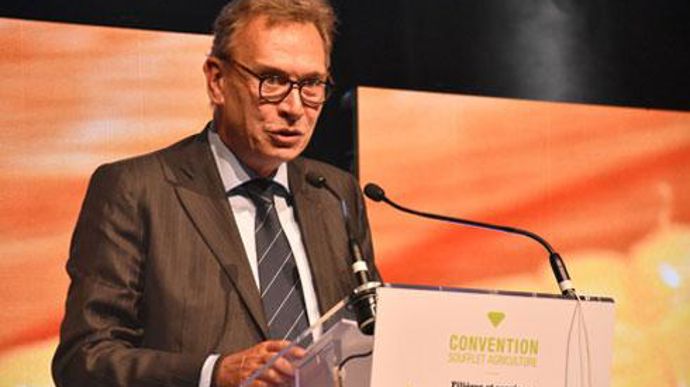 « Nous avons tout entre nos mains pour réussir, depuis la semence en passant par le contact avec les agriculteurs, jusqu'aux industries », a conclu Jean-Michel Soufflet, président du directoire. © A. RICHARD « Nous avons tout entre nos mains pour réussir, depuis la semence en passant par le contact avec les agriculteurs, jusqu'aux industries », a conclu Jean-Michel Soufflet, président du directoire. © A. RICHARD