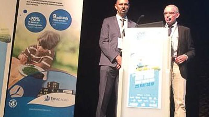 Denis Pelé, président de Négoce Ouest, à droite, et Stéphane Jamin, président de la FFCB Pays de la Loire, ont ouvert le premier congrès de la FC2A Ouest.H. LAURANDEL