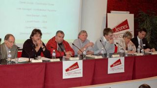Une première pour une journée de débat organisé par un syndicat : les minoritaires (OPL et Confédération paysanne) étaient invités par les JA à s'exprimer aux côtés du grand frère FNPL. Une première pour une journée de débat organisé par un syndicat : les minoritaires (OPL et Confédération paysanne) étaient invités par les JA à s'exprimer aux côtés du grand frère FNPL.