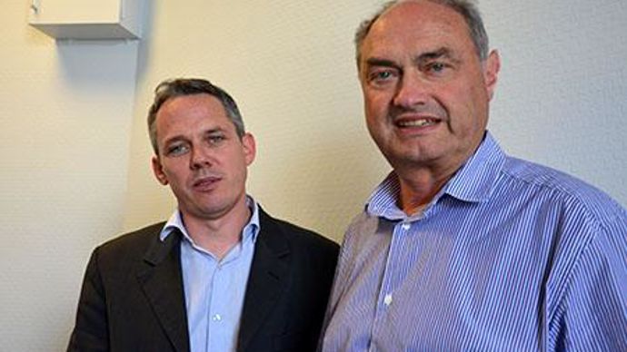 Cédric Burg, à gauche, directeur de la Scael, et Philippe Voyet, le président, proposent des décalages de paiement des appros et une aide à la trésorerie aux adhérents de la coopérative.© A. RICHARD Cédric Burg, à gauche, directeur de la Scael, et Philippe Voyet, le président, proposent des décalages de paiement des appros et une aide à la trésorerie aux adhérents de la coopérative.© A. RICHARD