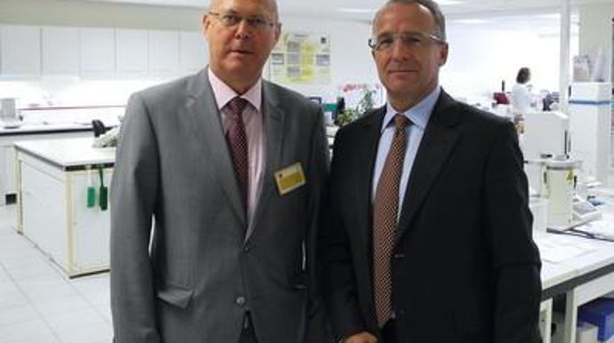 Pierre Guez, président de Vitagora et DG de Dijon céréales et Jean-Philippe Girard, PDG de la société Eurogerm, sont à l'origine du pain senior.C.-H. POUZET