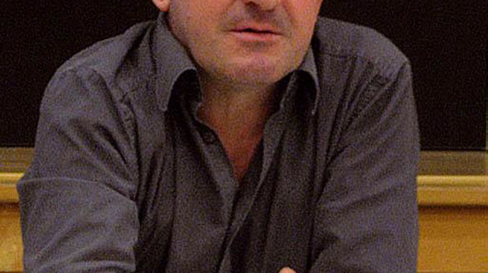 Thierry Merret, PRÉSIDENT DE LA FDSEA DU FINISTÈRE - « La mise en oeuvre précipitée de la contractualisation, pour soi-disant préparer l'après-quotas, a jeté les producteurs dans un rapport de force totalement déséquilibré. Leur avenir dépend du bon vouloir des entreprises. » Thierry Merret, PRÉSIDENT DE LA FDSEA DU FINISTÈRE - « La mise en oeuvre précipitée de la contractualisation, pour soi-disant préparer l'après-quotas, a jeté les producteurs dans un rapport de force totalement déséquilibré. Leur avenir dépend du bon vouloir des entreprises. »