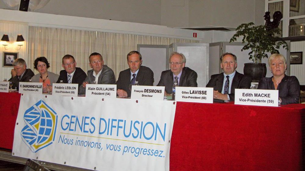 L'union de coopérative Gènes Diffusion associe neuf coopératives. Chacune participe aux programmes de sélection holstein et charolais.