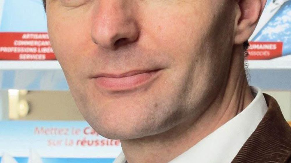 Alain Le Boulanger, économiste au CER France Normandie. La région positionnée sur le lait et les céréales lui donne une analyse comparative de ces deux activités. Il anime aussi la veille économique lait du réseau national CER France.