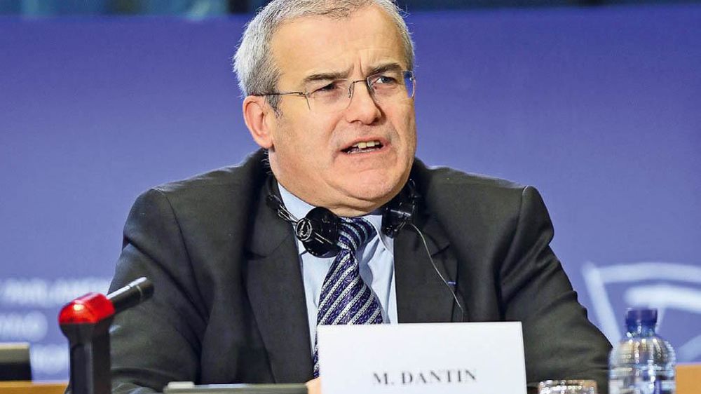 Michel Dantin a convaincu ses collègues de le suivre sur la voie de mesures de régulation en cas de « crise grave ».© JULIEN WARNAND/EPA/MAXPPP