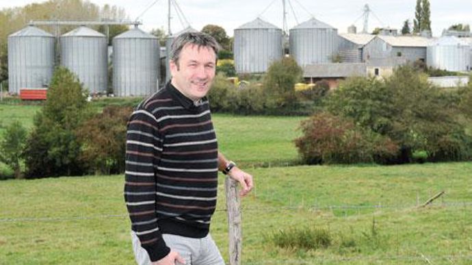 « Nous allons réorganiser l'équipe afin de mieux gérer le quotidien et apporter de nouveaux servi­ces aux clients », annonce François Renaud, gérant des établissements éponymes. © C. FAIMALI « Nous allons réorganiser l'équipe afin de mieux gérer le quotidien et apporter de nouveaux servi­ces aux clients », annonce François Renaud, gérant des établissements éponymes. © C. FAIMALI