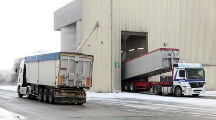 Les professionnels voient ainsi leur situation se régulariser en contrepartie de règles plus strictes concernant les charges autorisées par essieu.S. CHAMPION