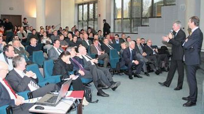 Le 7 décembre, lors de l'AG d'Agralys, Jean-François Loiseau, président de l'union Axéréal a réaffirmé la nécessité de n'avoir qu'une seule coopérative, près d'Orléans.PICASA