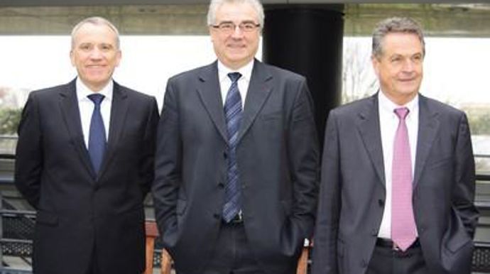 Alain Le Floch, directeur général, Pascal Prot, président, et Christian Rousseau, président délégué à l'agriculture et à l'innovation : « Notre groupe est maintenant en ordre de marche sur ses métiers majeurs que sont l'activité agricole, la meunerie et la malterie. »C. URVOY