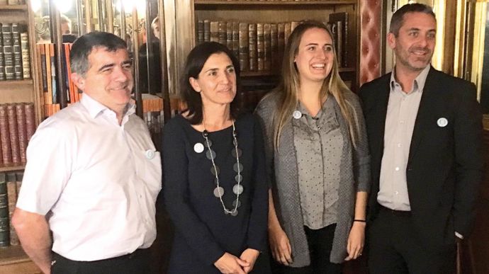 Jean-François Delorme, responsable filière céréales et colza chez Bayer (à gauche), Fabienne Pouliquen, responsable communication fongicides, Constance Tuffet, responsable technique fongicides, Stéphane Carbonne, chef marché fongicides céréales et colza.M. LOISON