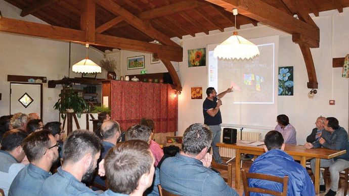 Une cinquantaine de TC de Val de Gascogne a découvert le concept Be Api, le 16 septembre, à Péguilhan (Haute-Garonne).F. JACQUEMOUD