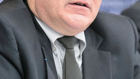 Michel Dantin. Député européen pour la circonscription sud-est (UMP-PPE), il est aussi conseiller municipal de la ville de Chambéry. Membre de la Commission de l'agriculture et du développement rural du Parlement européen, il était le rapporteur sur le règlement de l'OCM unique dans la réforme de la Pac. En 2012, Michel Dantin a proposé un mécanisme de régulation de l'offre laitière européenne en cas de crise. Cette proposition a été acceptée par le vote du Parlement européen en avril 2013. © EP