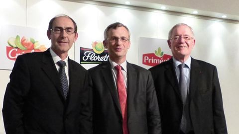 De gauche à droite, Bertrand Totel, nouveau directeur général de la branche légumes d'Agrial, Ludovic Spiers, directeur général du groupe coopératif, et Louis-Marie Le Coutour, ancien DG de la branche.M. COISNE De gauche à droite, Bertrand Totel, nouveau directeur général de la branche légumes d'Agrial, Ludovic Spiers, directeur général du groupe coopératif, et Louis-Marie Le Coutour, ancien DG de la branche.M. COISNE