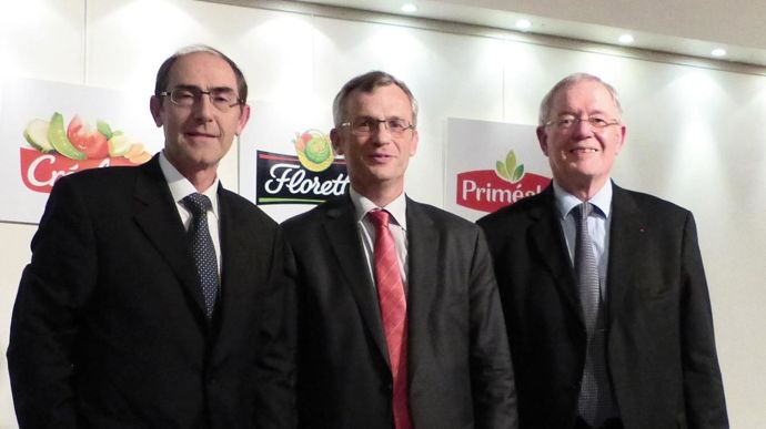 De gauche à droite, Bertrand Totel, nouveau directeur général de la branche légumes d'Agrial, Ludovic Spiers, directeur général du groupe coopératif, et Louis-Marie Le Coutour, ancien DG de la branche.M. COISNE