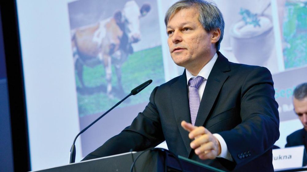 Apparemment sans idées préconçues, le commissaire à l'Agriculture a promis de se nourrir du débat pour faire des propositions concrètes mi-2014.© ÉTIENNE ANSOTTE/EU