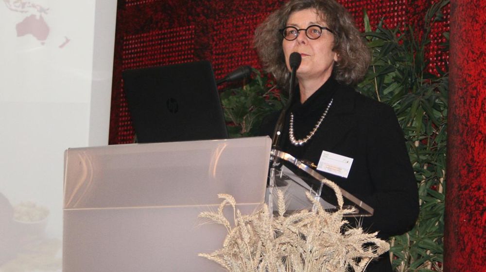 Hélène Lucas, coordinatrice de la Wheat Initiative : « Le blé bénéficie de quatre fois moins d'investissements que le maïs pour une surface cultivée dans le monde, de 40 % plus élevée. »B. CAILLIEZ Hélène Lucas, coordinatrice de la Wheat Initiative : « Le blé bénéficie de quatre fois moins d'investissements que le maïs pour une surface cultivée dans le monde, de 40 % plus élevée. »B. CAILLIEZ